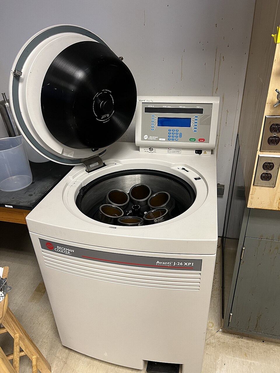 Centrifugal Force of a Rotating Mass